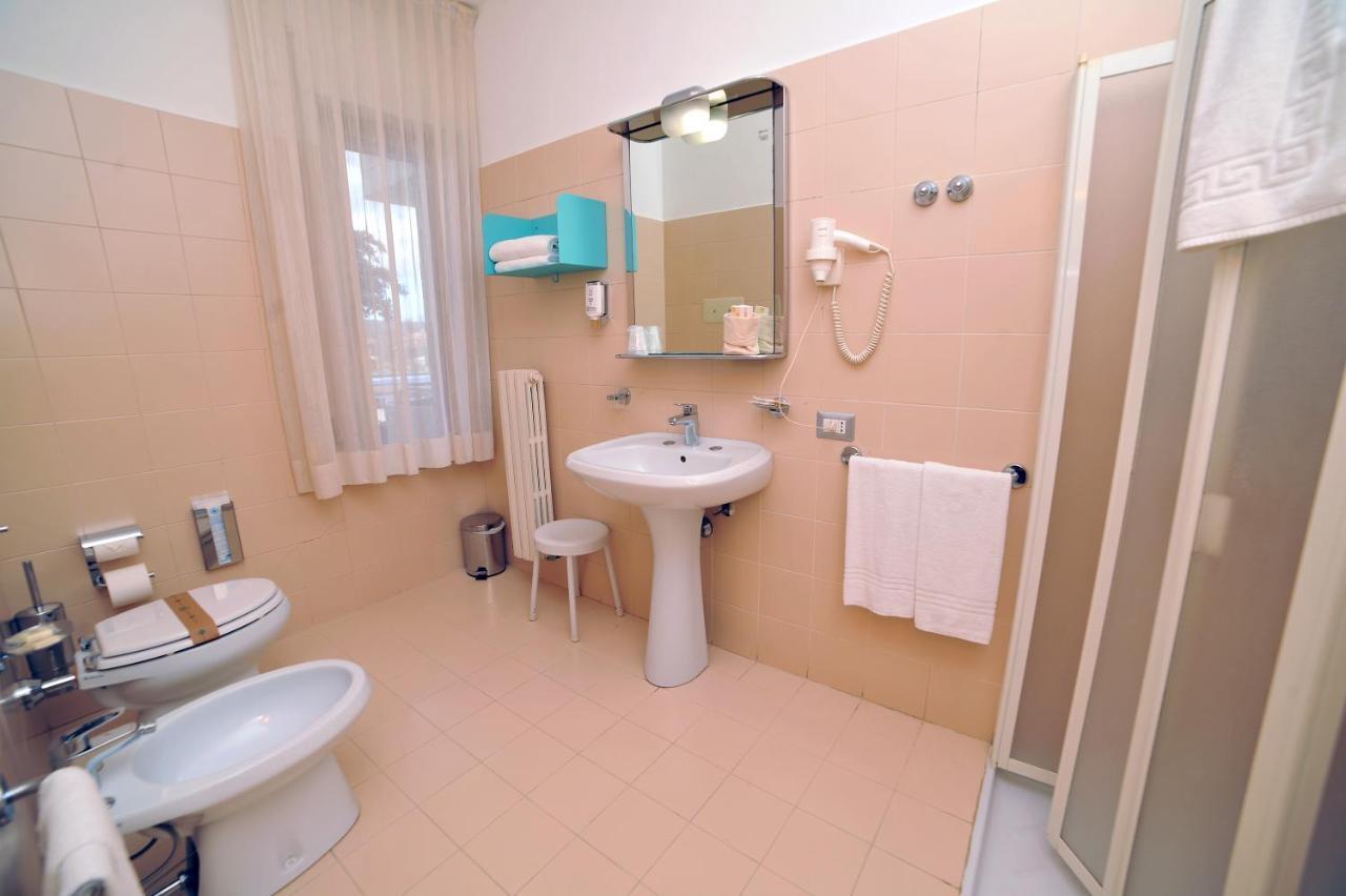 Hotel San Crispino Morrovalle المظهر الخارجي الصورة