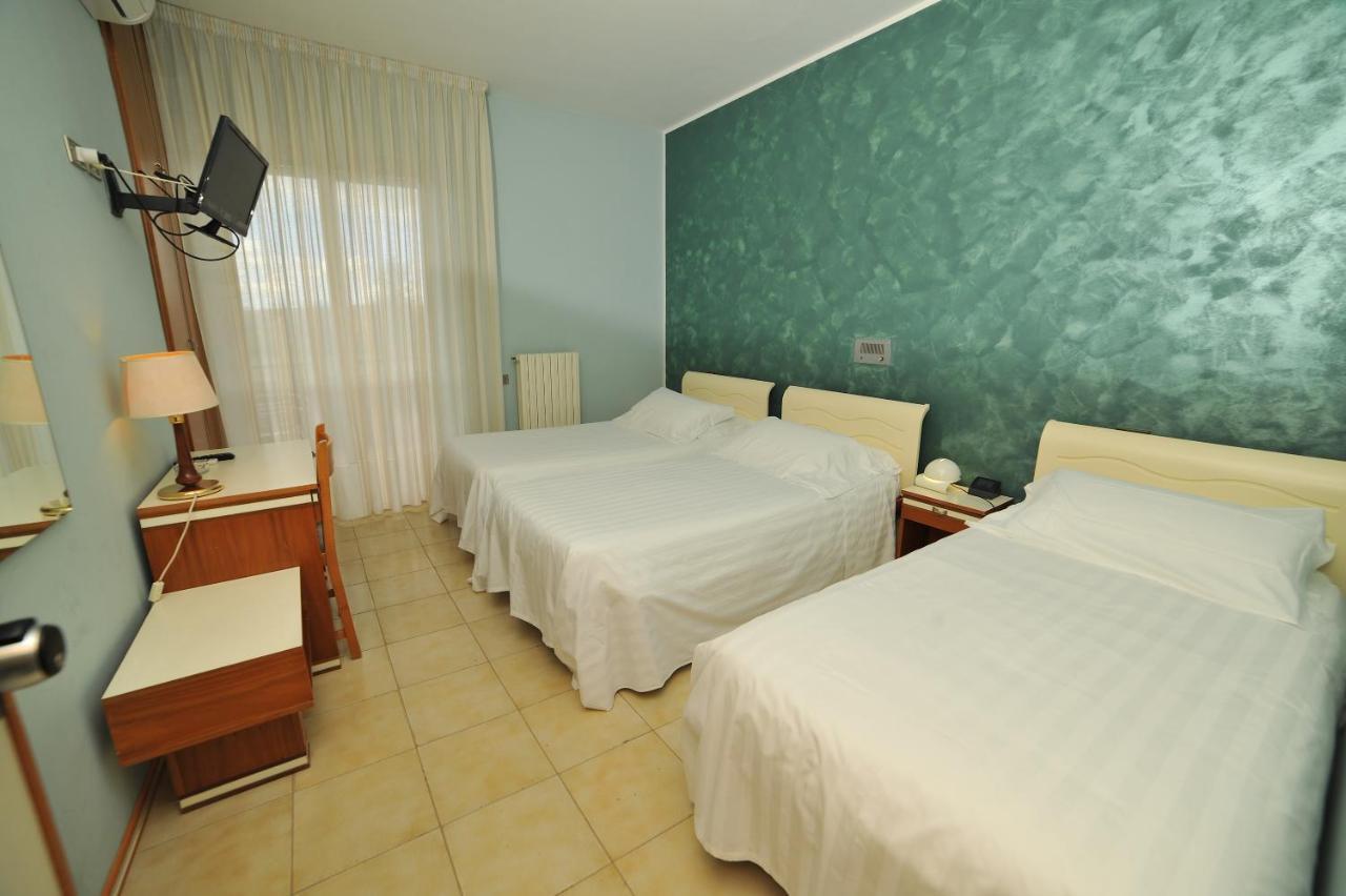 Hotel San Crispino Morrovalle المظهر الخارجي الصورة